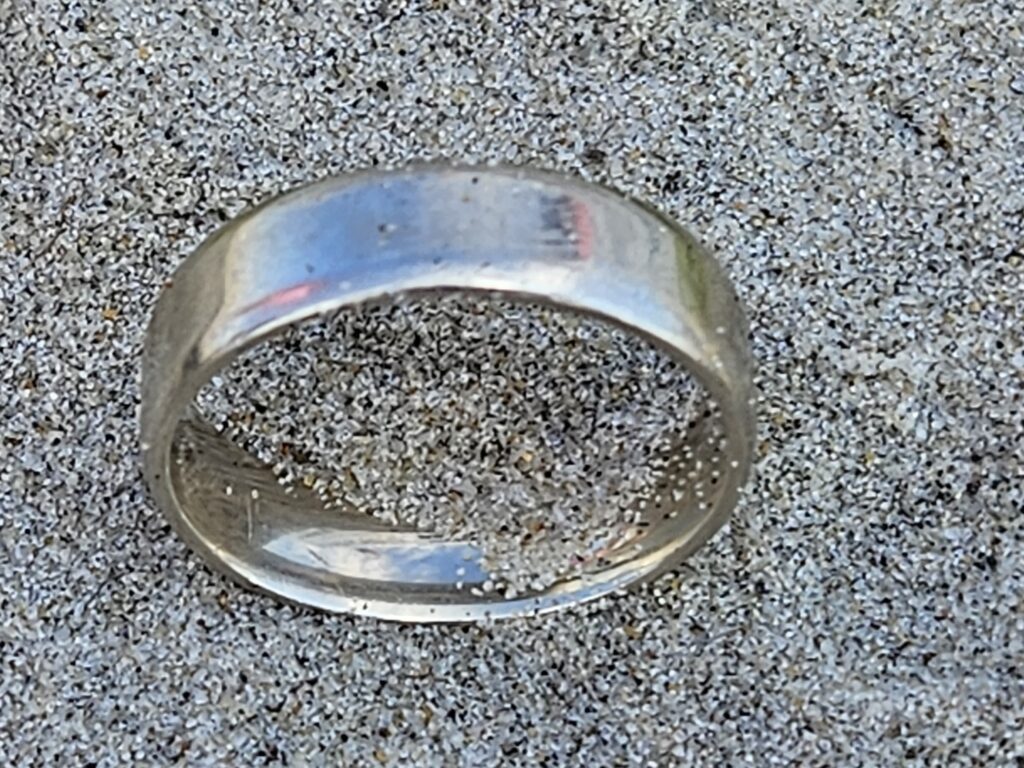 metal detecting service wedding band